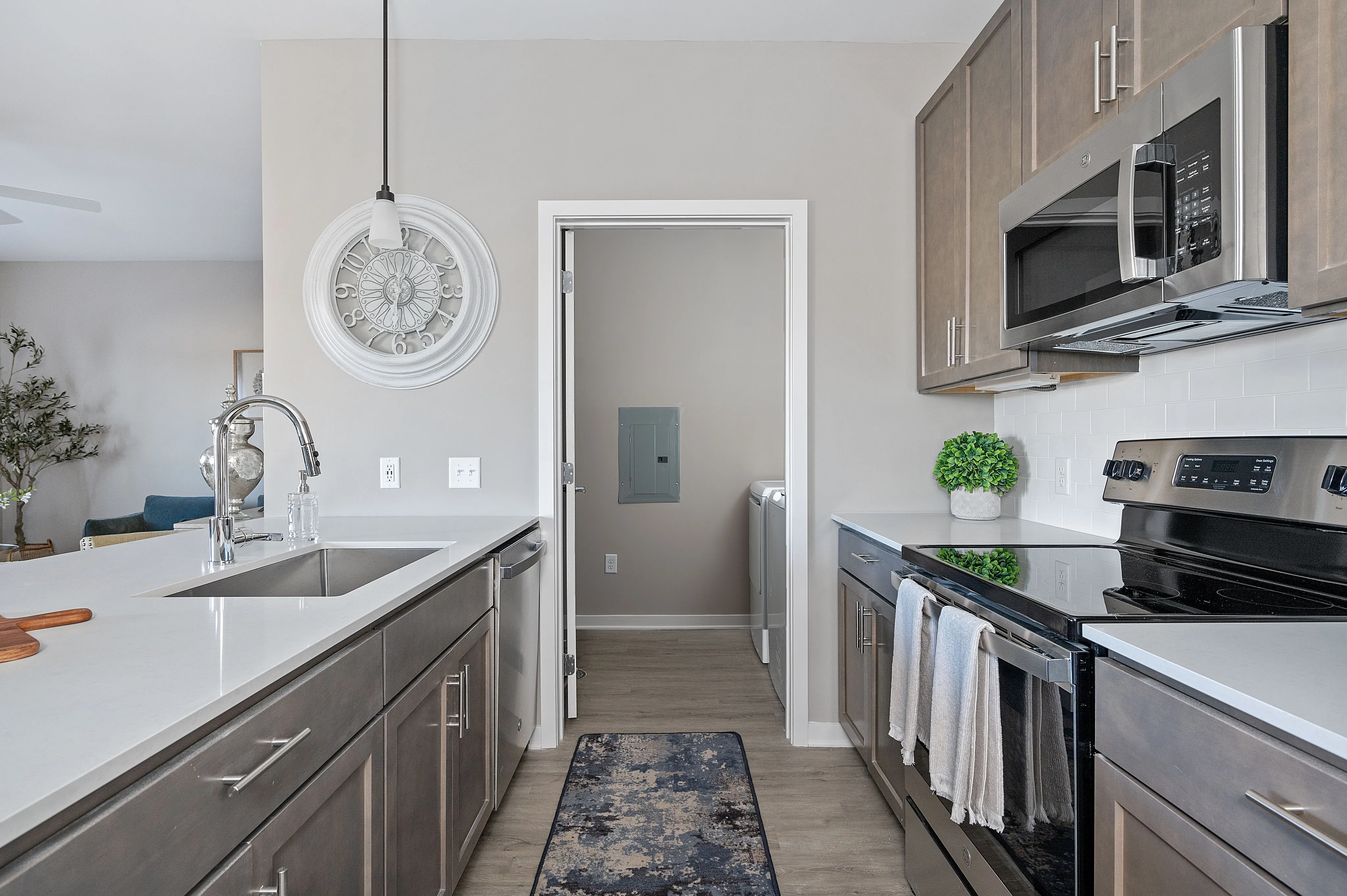 Kitchen/Laundry V2