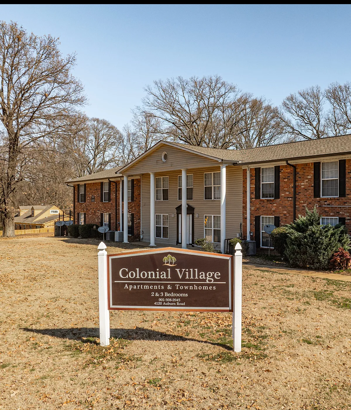 Entrance Sign of Colonial Village Apartments in Memphis, Tennessee