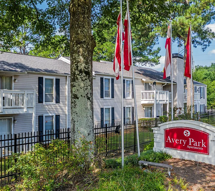 Avery Park Apartments - Exterior View