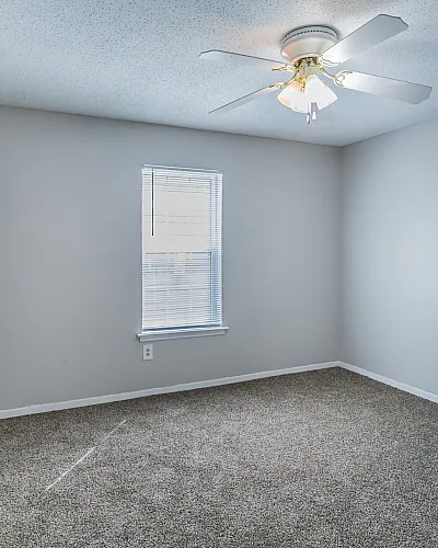 Avery Park Apartments - Empty Bedroom