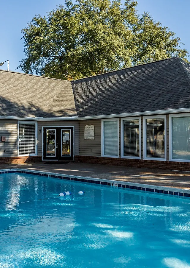 Pool and clubhouse at Deerfield Apartments in Memphis, TN