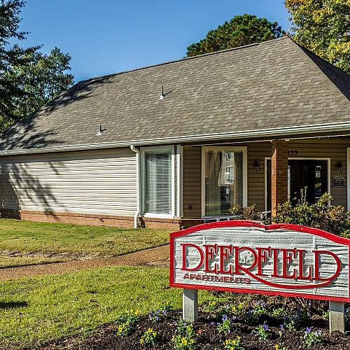 Leasing office with Deerfield sign at Deerfield Apartments in Memphis, TN