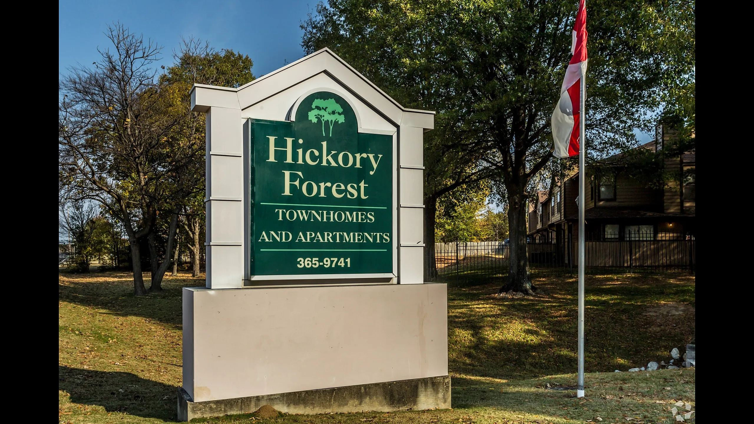 Community entrance sign at Hickory Forest in Memphis, TN