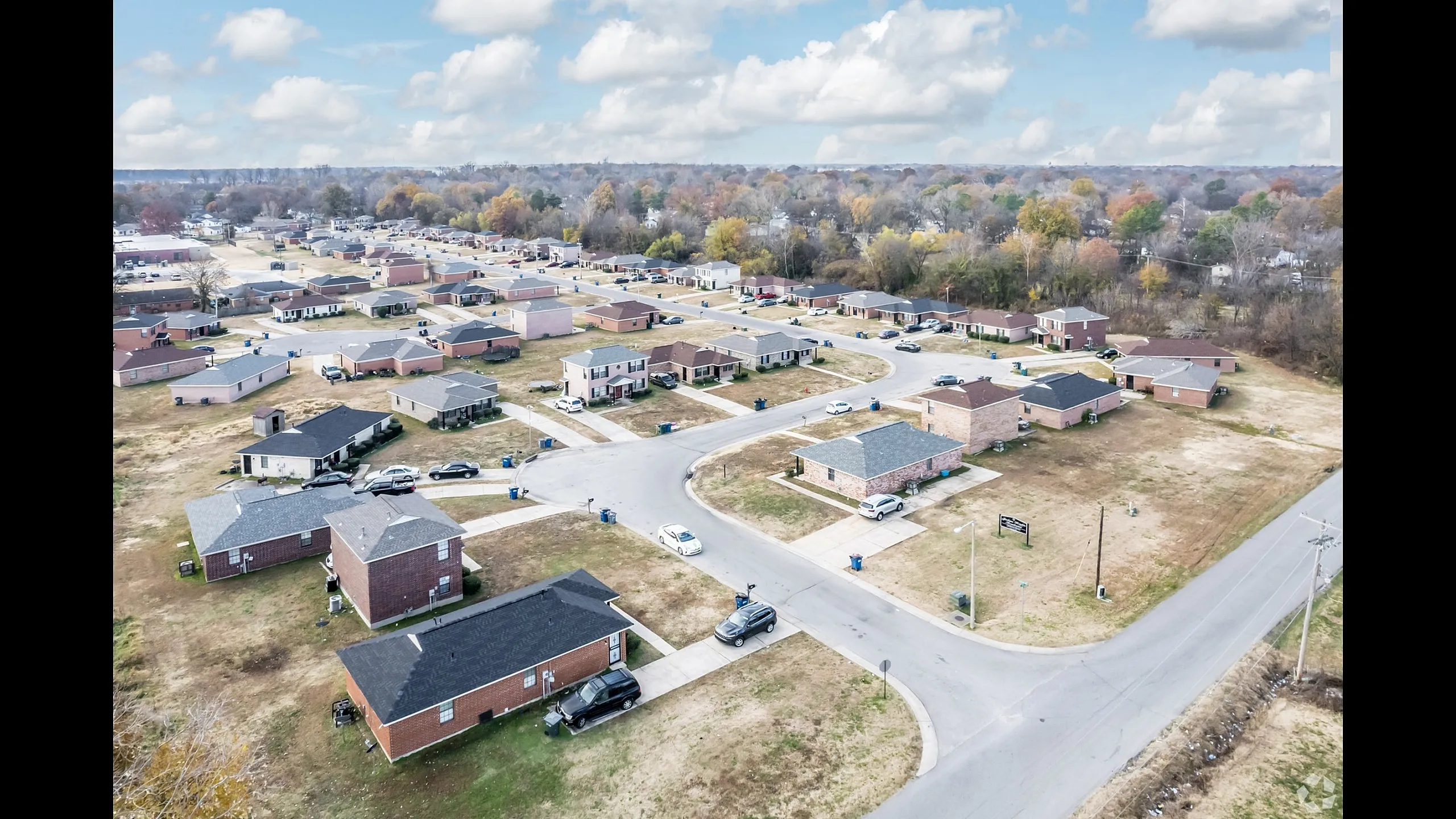 Aerial view of homes along quiet streets at Jackson Heights Residential in West Memphis, AR