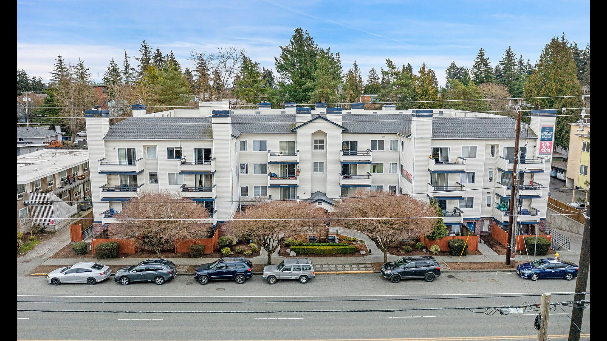 Ashford Apartments - Exterior View