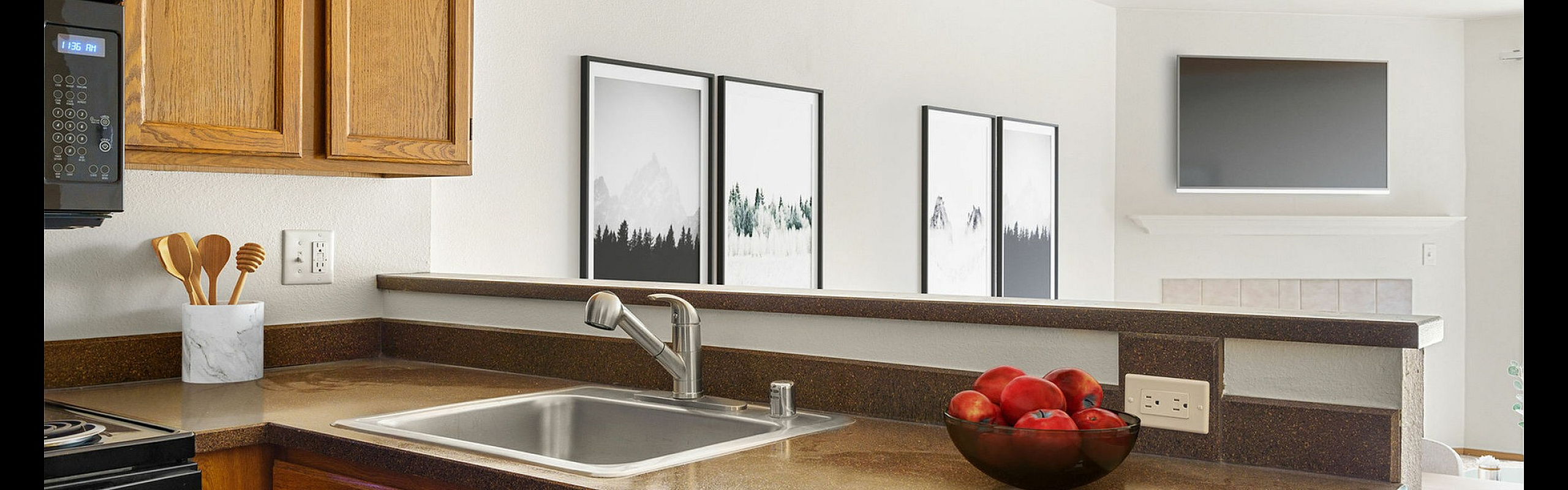Ashford Apartments - Kitchen Counter
