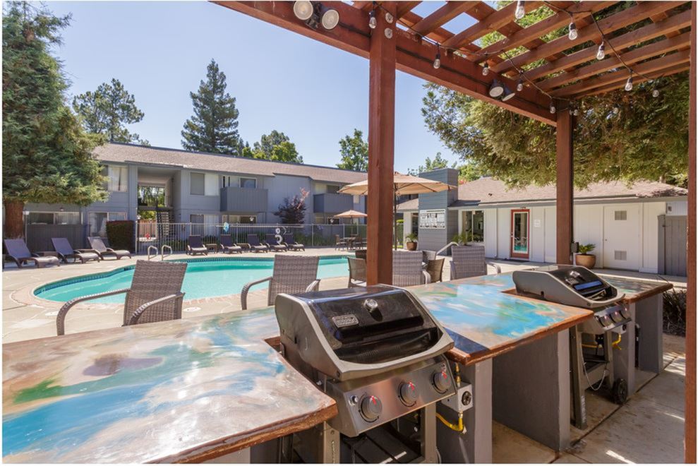 Outdoor Kitchen
