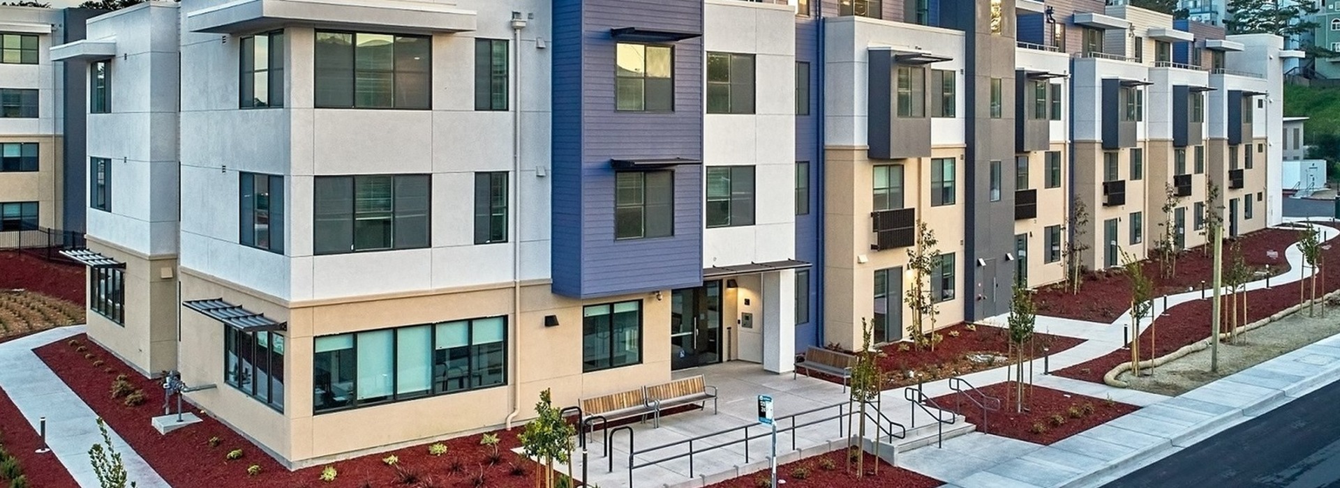 705 Serramonte Entry by Leasing office