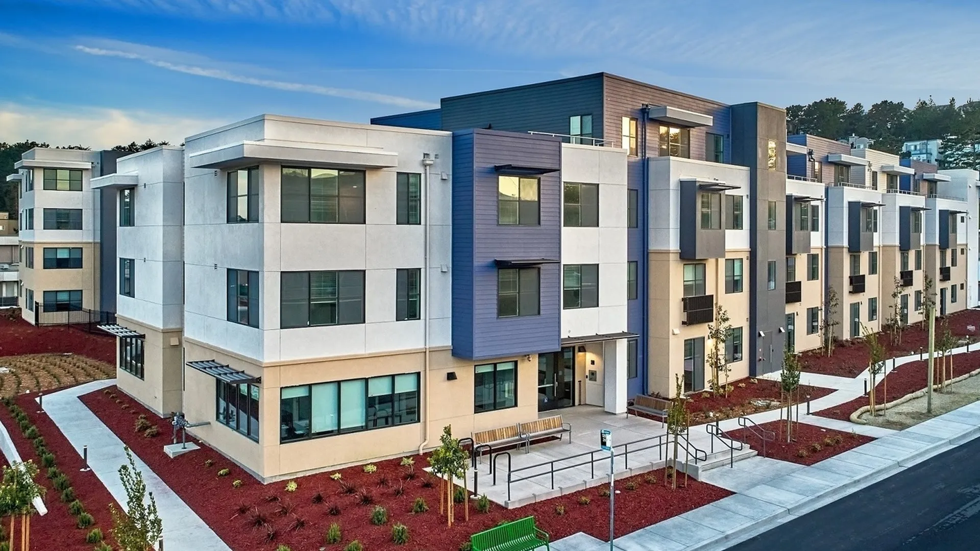Front Entry By Leasing Office  705 Serramonte