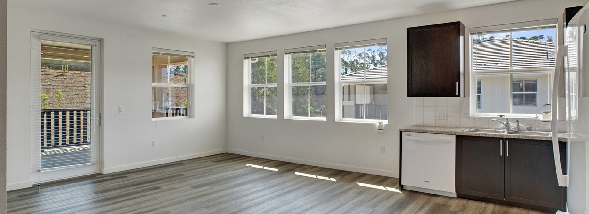 Kitchen and living space at Skyline Ridge