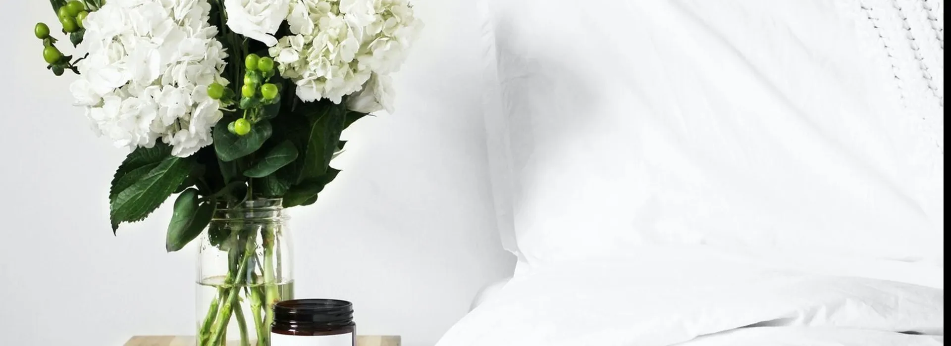 Bedding and a flower bunch.