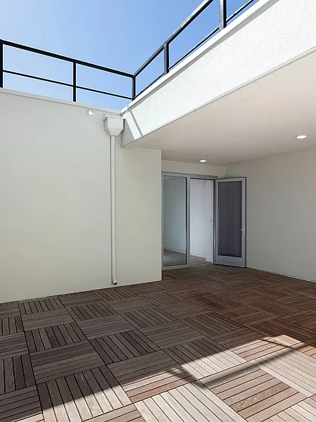 Penthouse shot