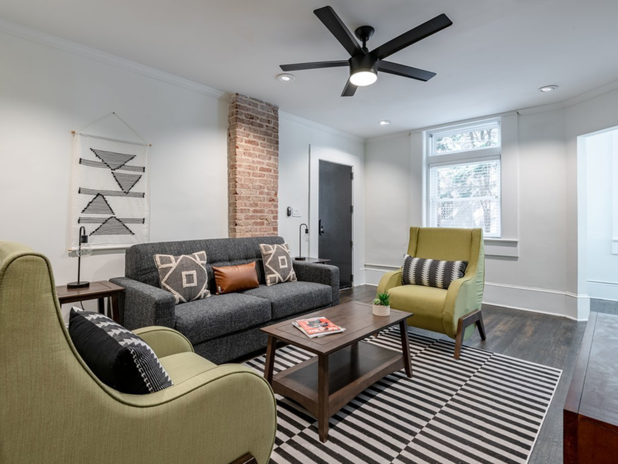 View Photos & Take A Virtual Tour | 691 Juniper Apartments