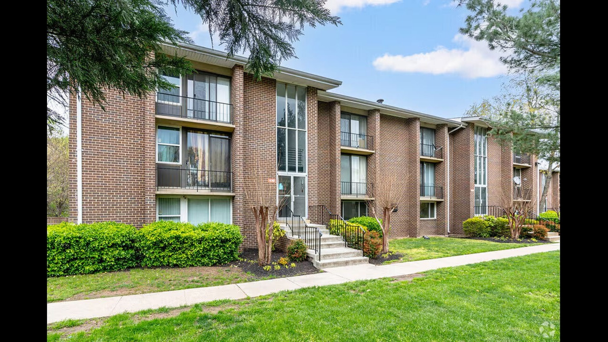 Summerlyn Apartments