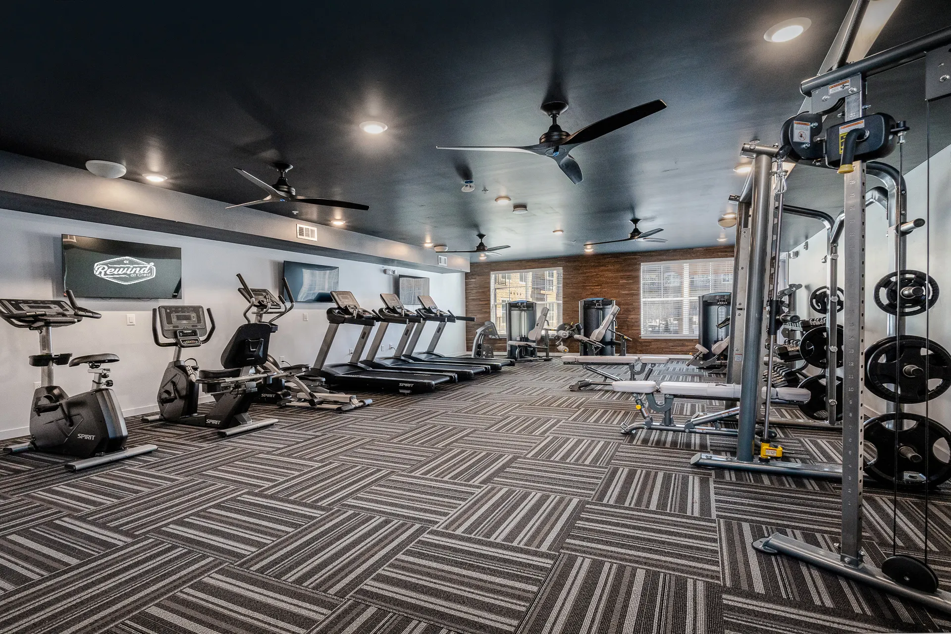 Full-circuit Fitness Center