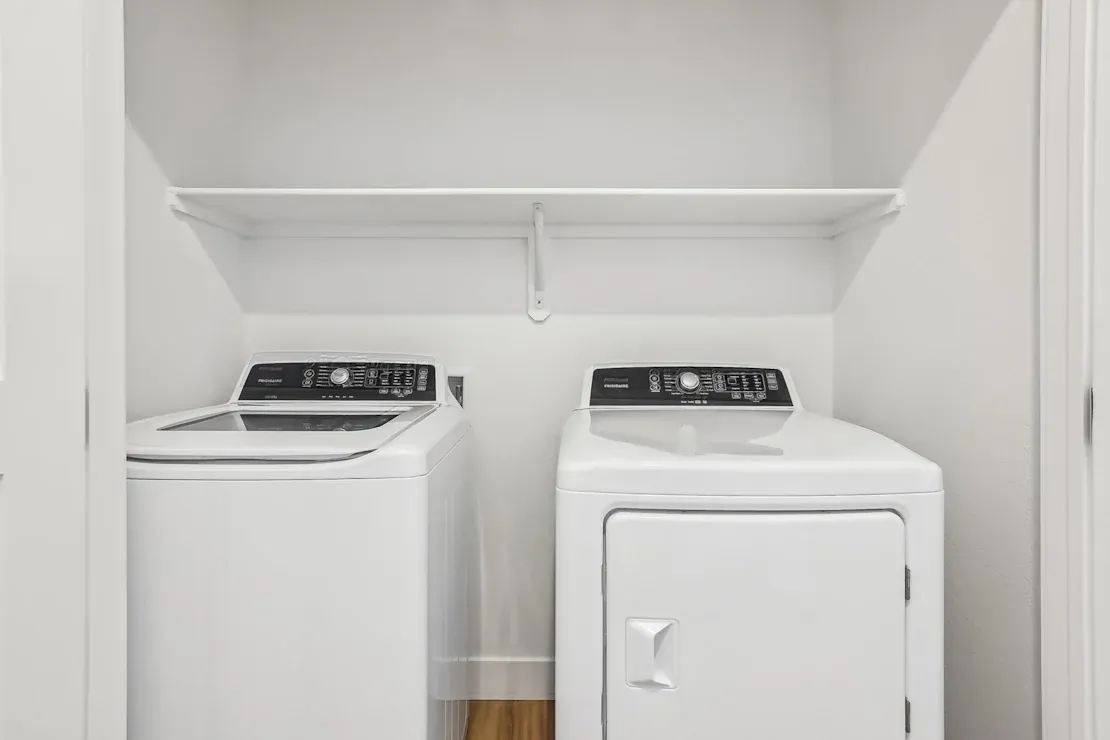 In-Home Full-Size Washer & Dryer