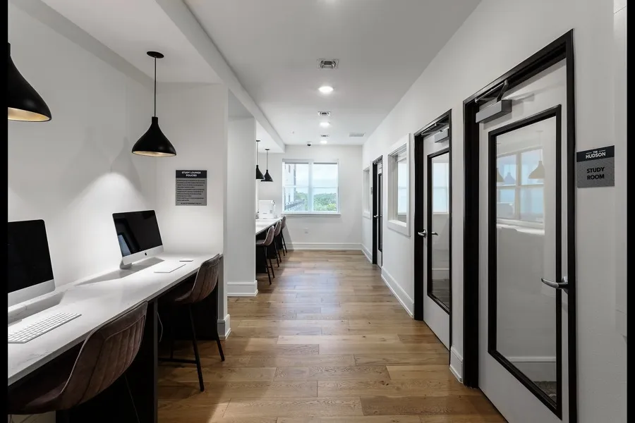 College+Station+TX+Student+Housing