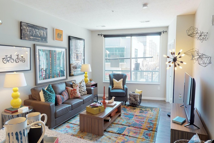 Luxe+Belle+Student+Housing