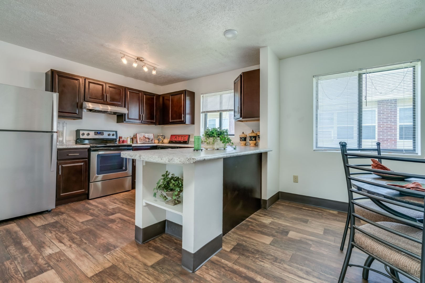 Photos | Parkstead Watertown Apts in Watertown, NY - Maggie's On The River Watertown Ny