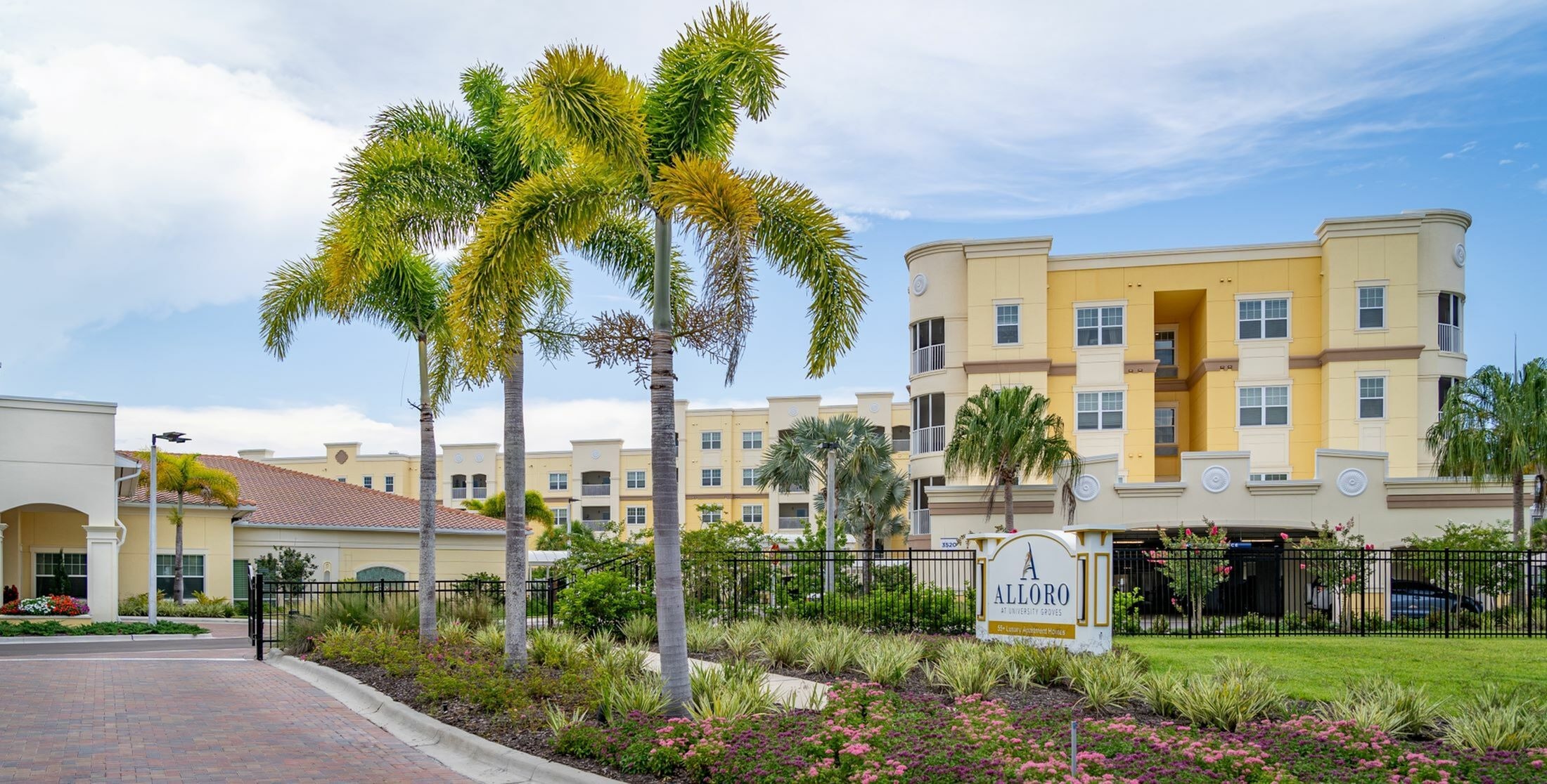 Sarasota FL Apartments For Rent | Alloro at University Groves