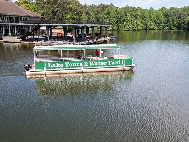 Stone Mountain Park - Taxi Boat