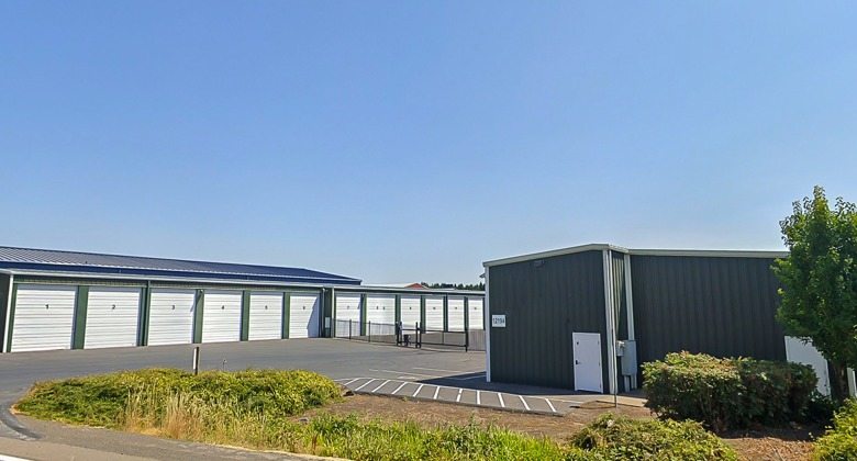 executive rv storage-aurora oregon