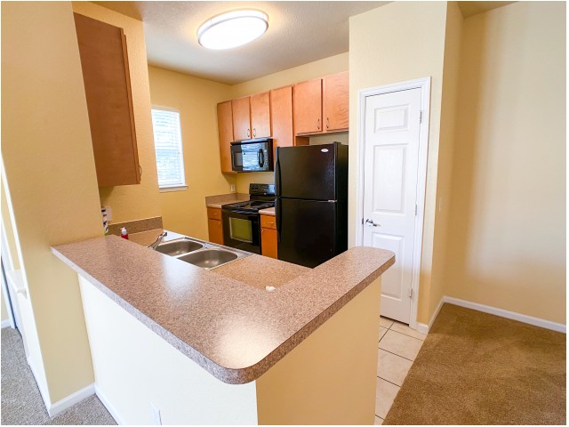 Oakleaf Village Apartment