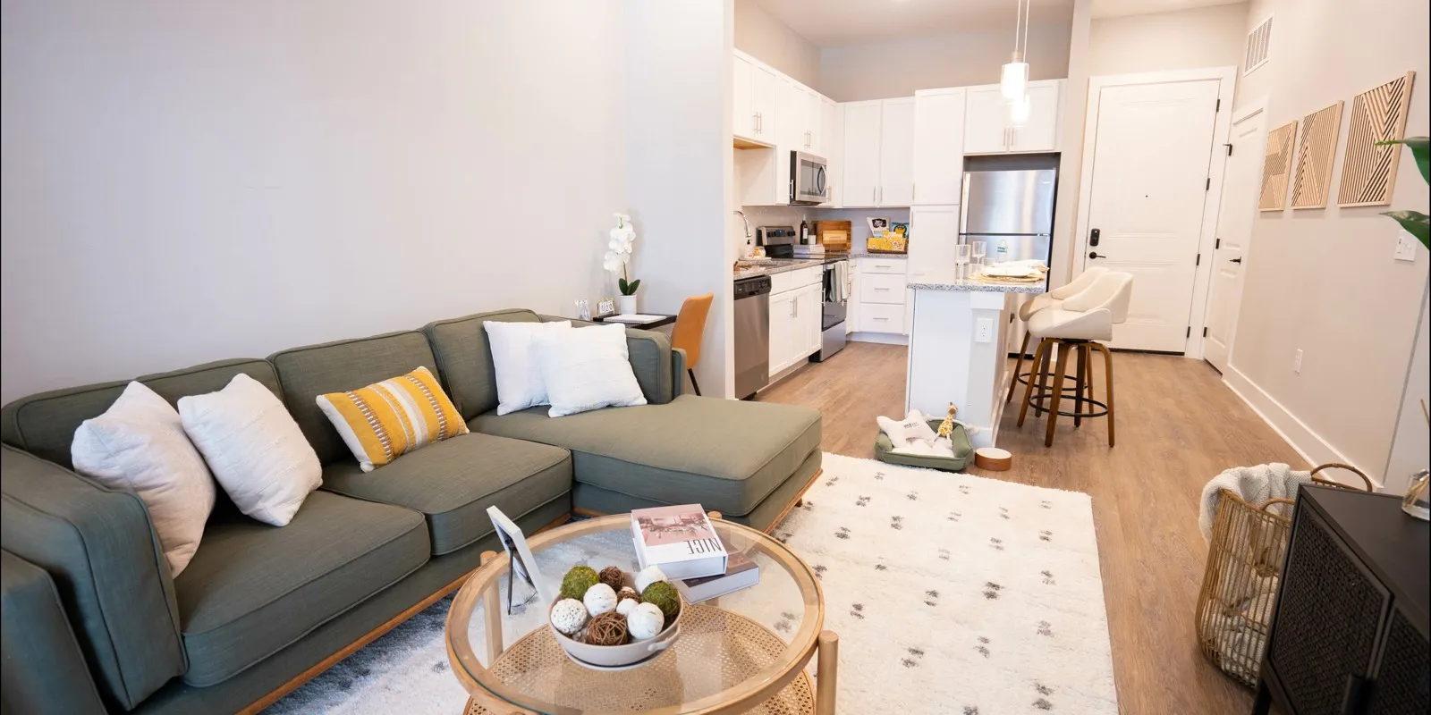 APARTMENTS,SAN MARCO, POOL, JACKSONVILLE