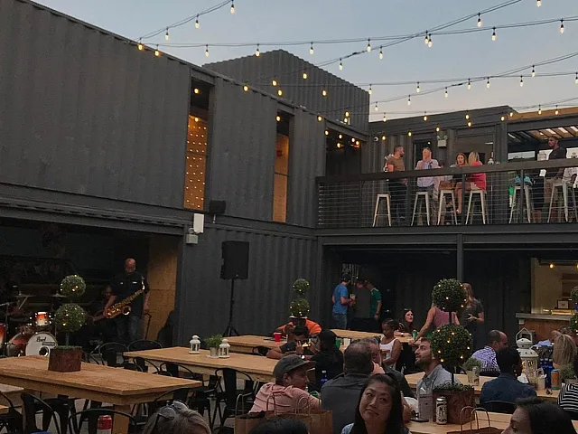 -320 coffee patio