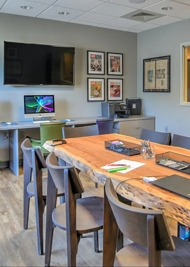 10 NB Business Center