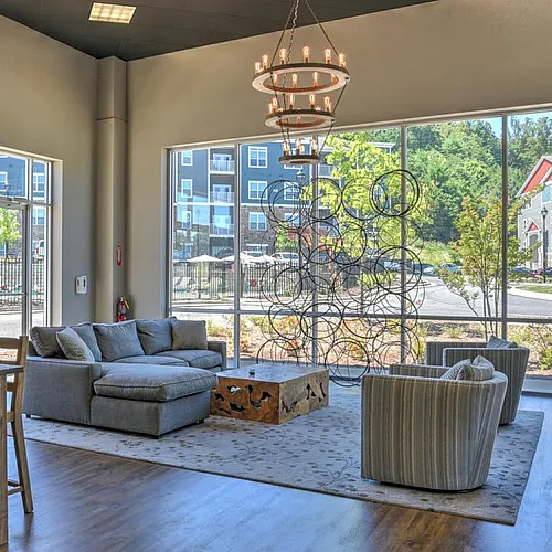 10 NB Resident Lounge