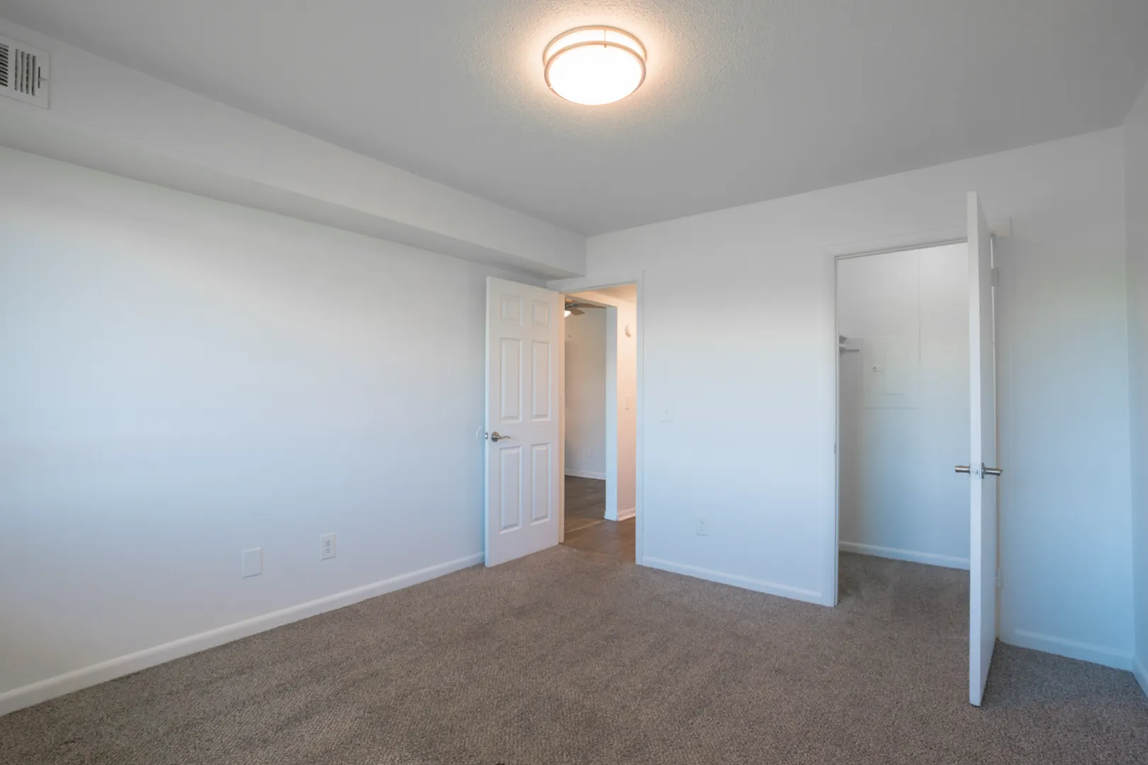 FLOOR PLANS - Skyline Apartments