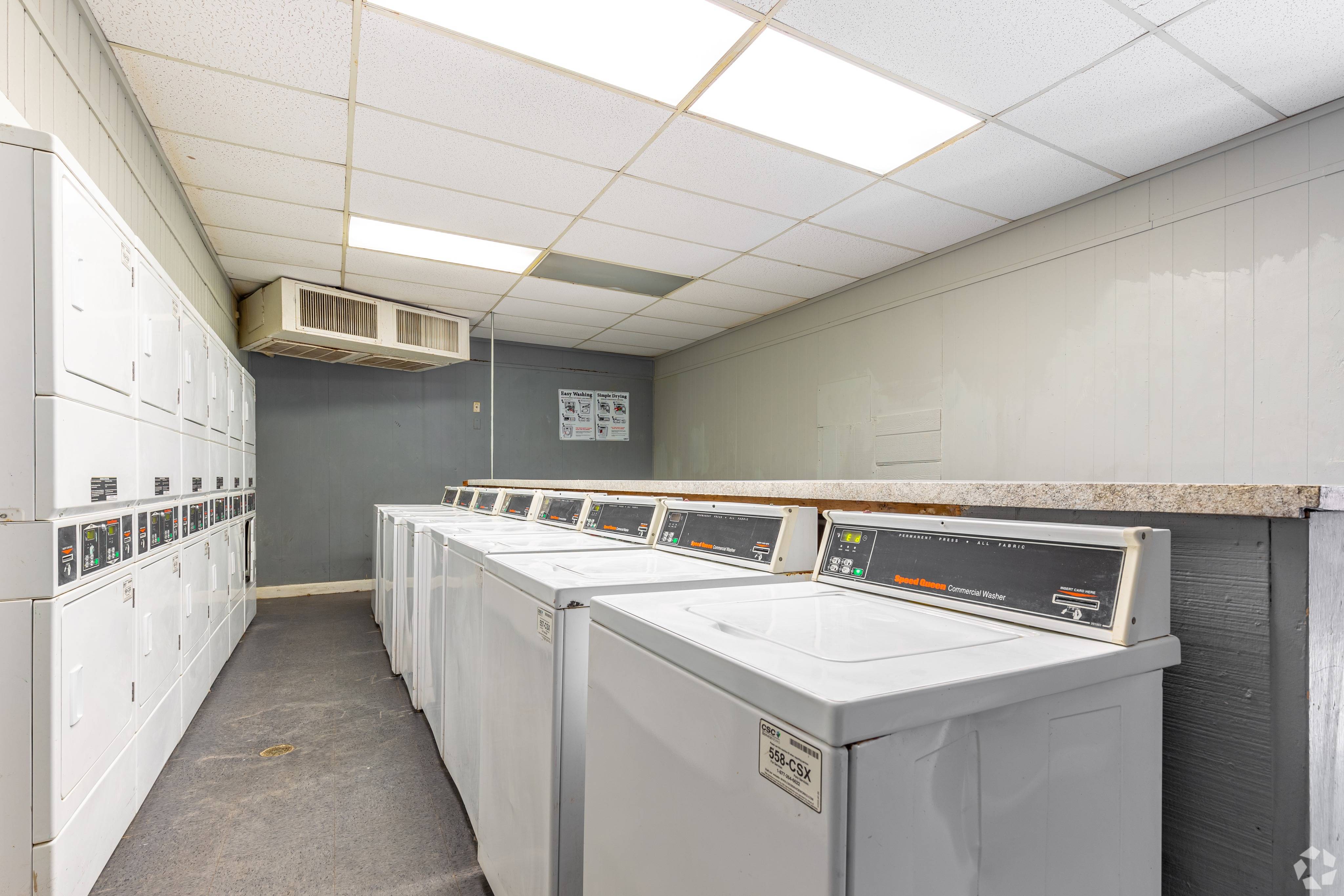 View Photos Villas Del Rey Apartments