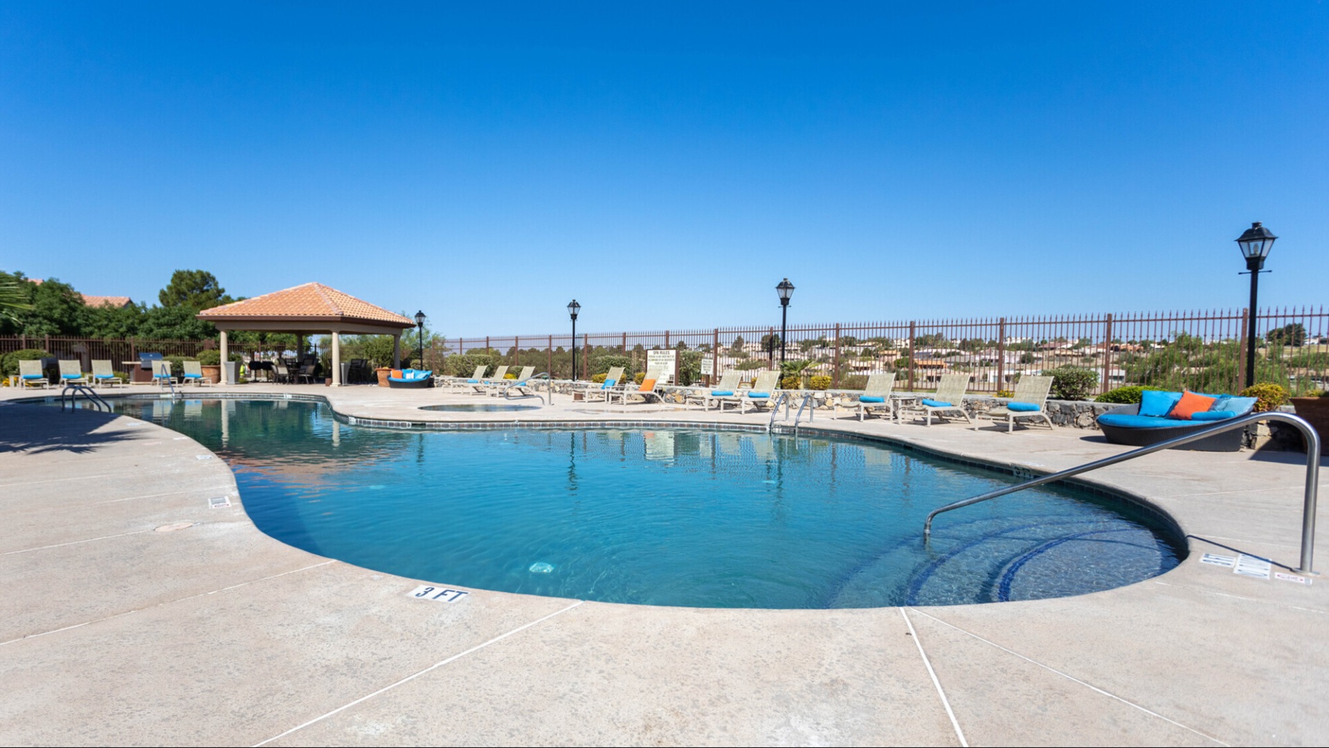 pool