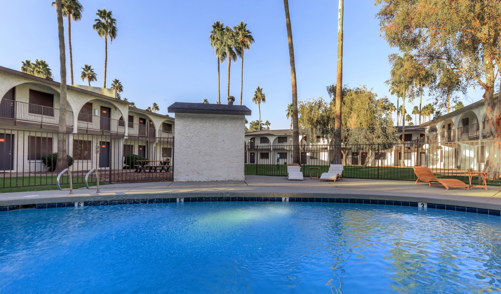 Lumina on 19th Resort Style Pool
