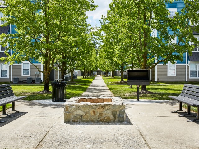 Grilling Stations at The Flatts Salisbury | Salisbury University Off-Campus Housing.