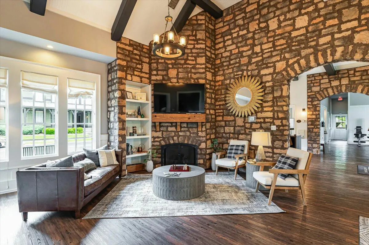 Clubhouse | The Cottages of Hattiesburg | Off Campus Housing Near USM