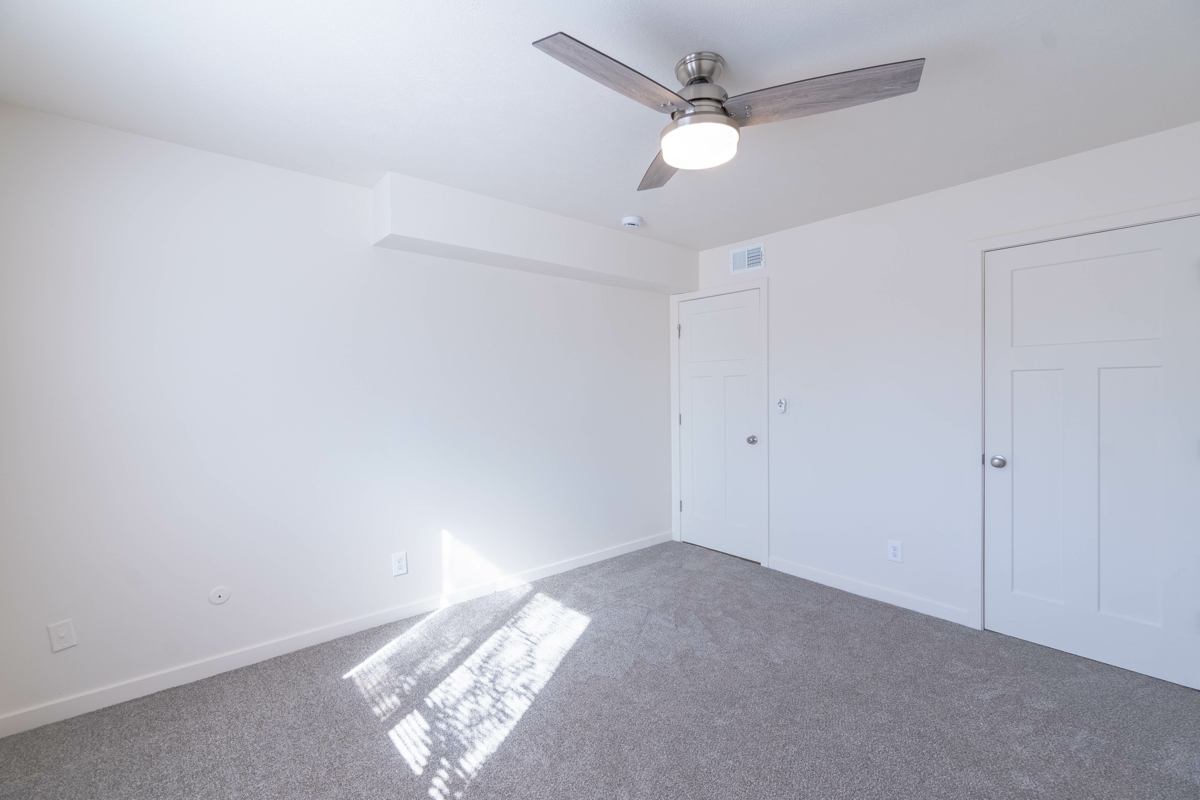 View Photos & Take A Virtual Tour El Chaparral Apartments