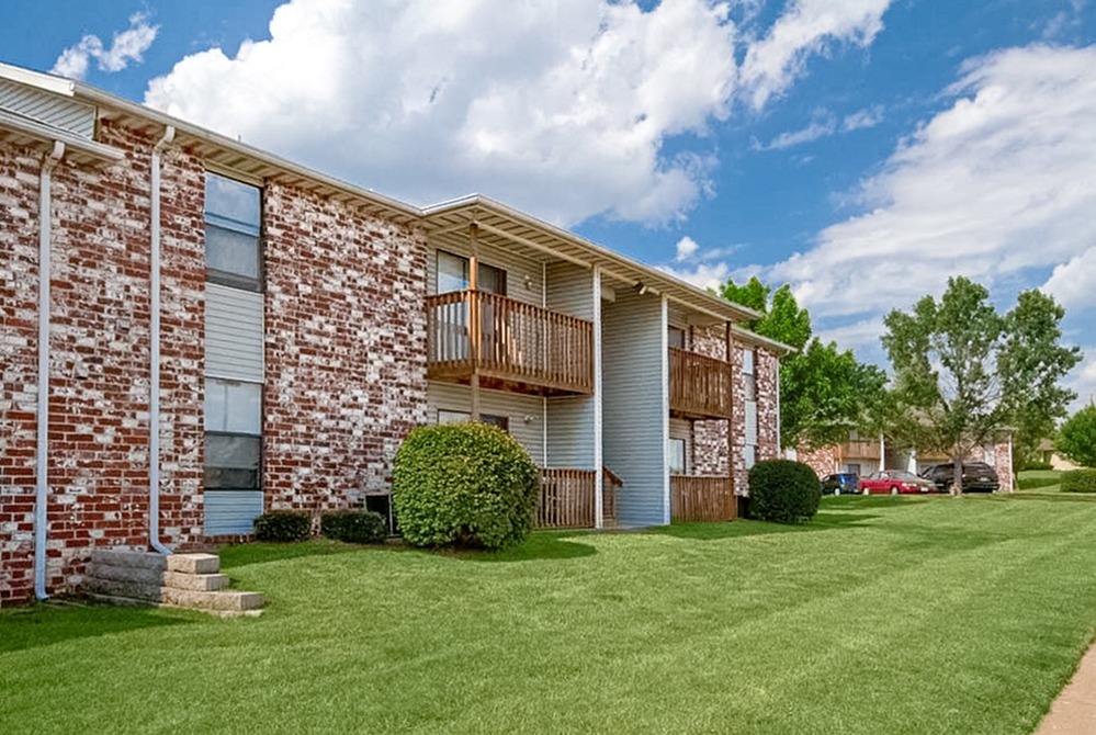 Grandview Village Apartments In Springfield, MO