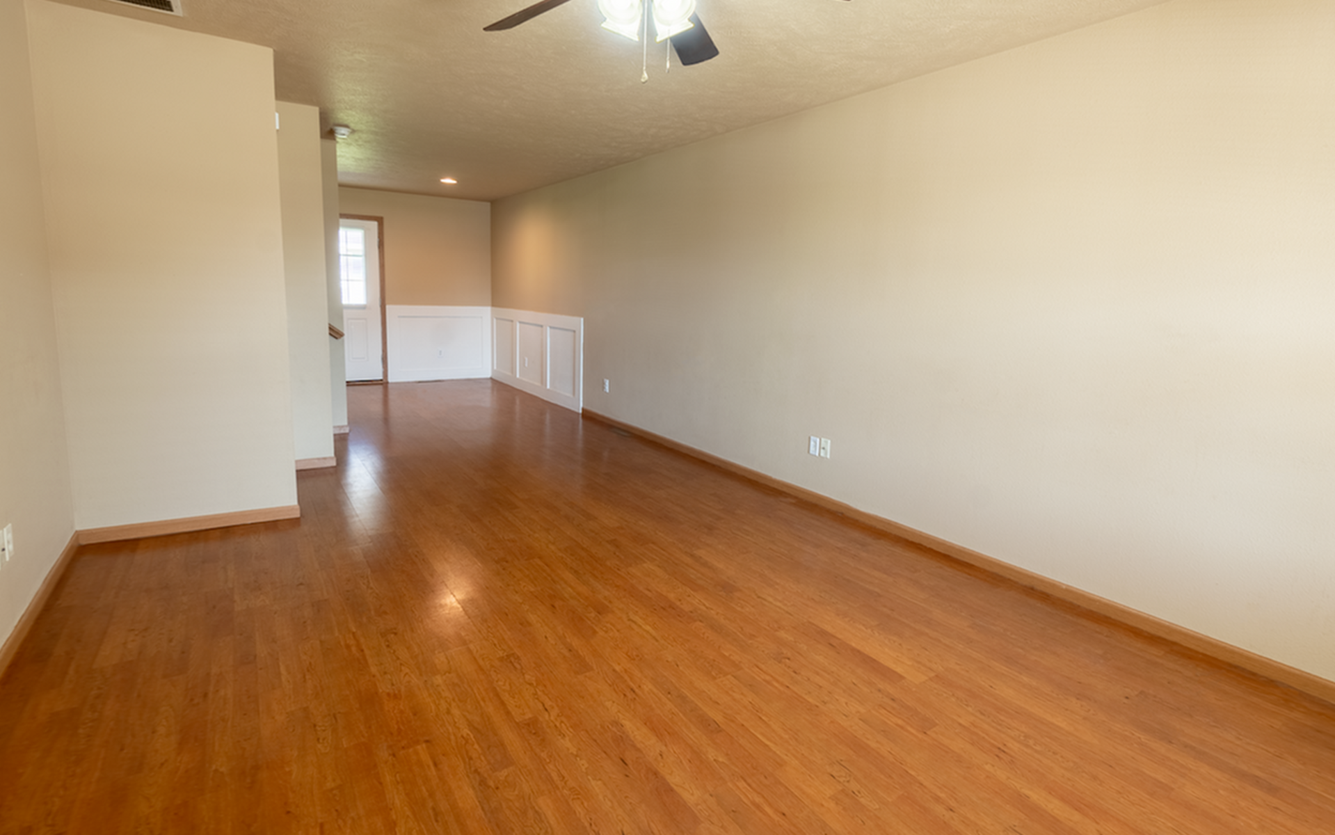 Oakwood Heights Apartments In Republic, MO