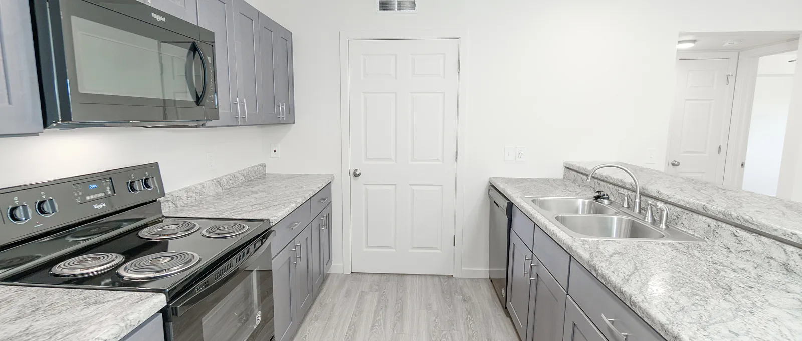 Scotsdale - Modern Kitchen