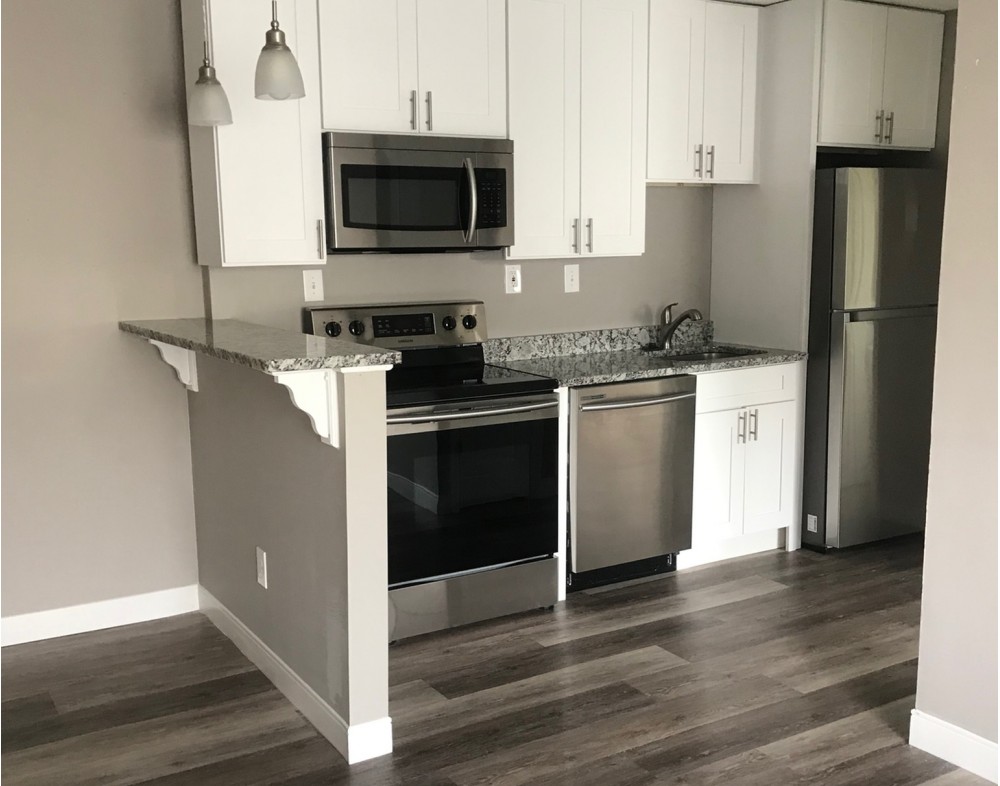 Franklin Manor Apartments