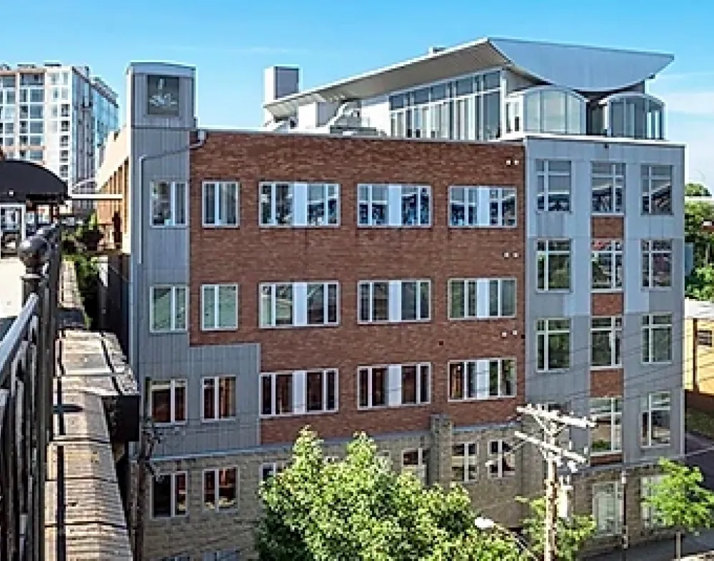2019 Center Street