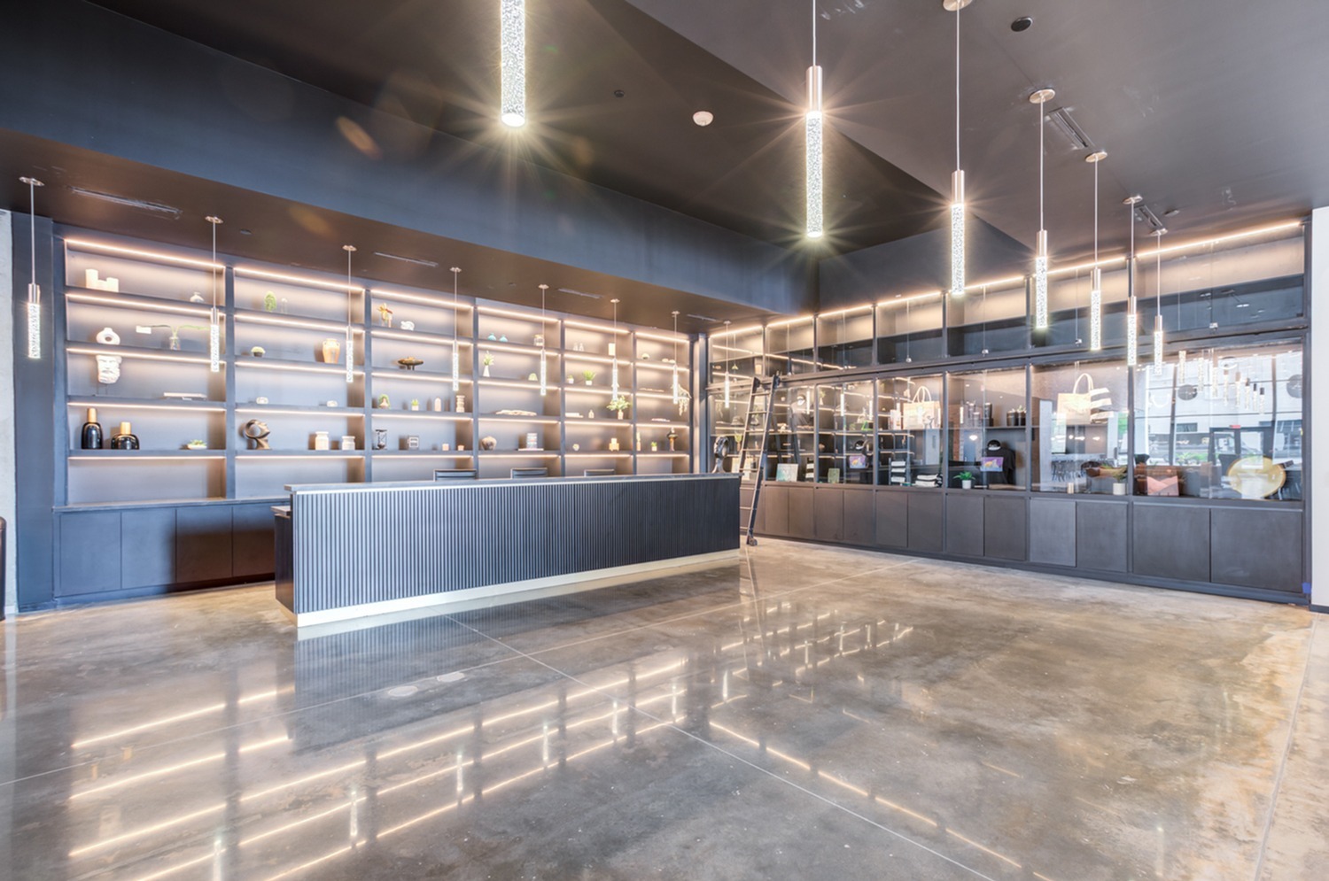 Leasing Center