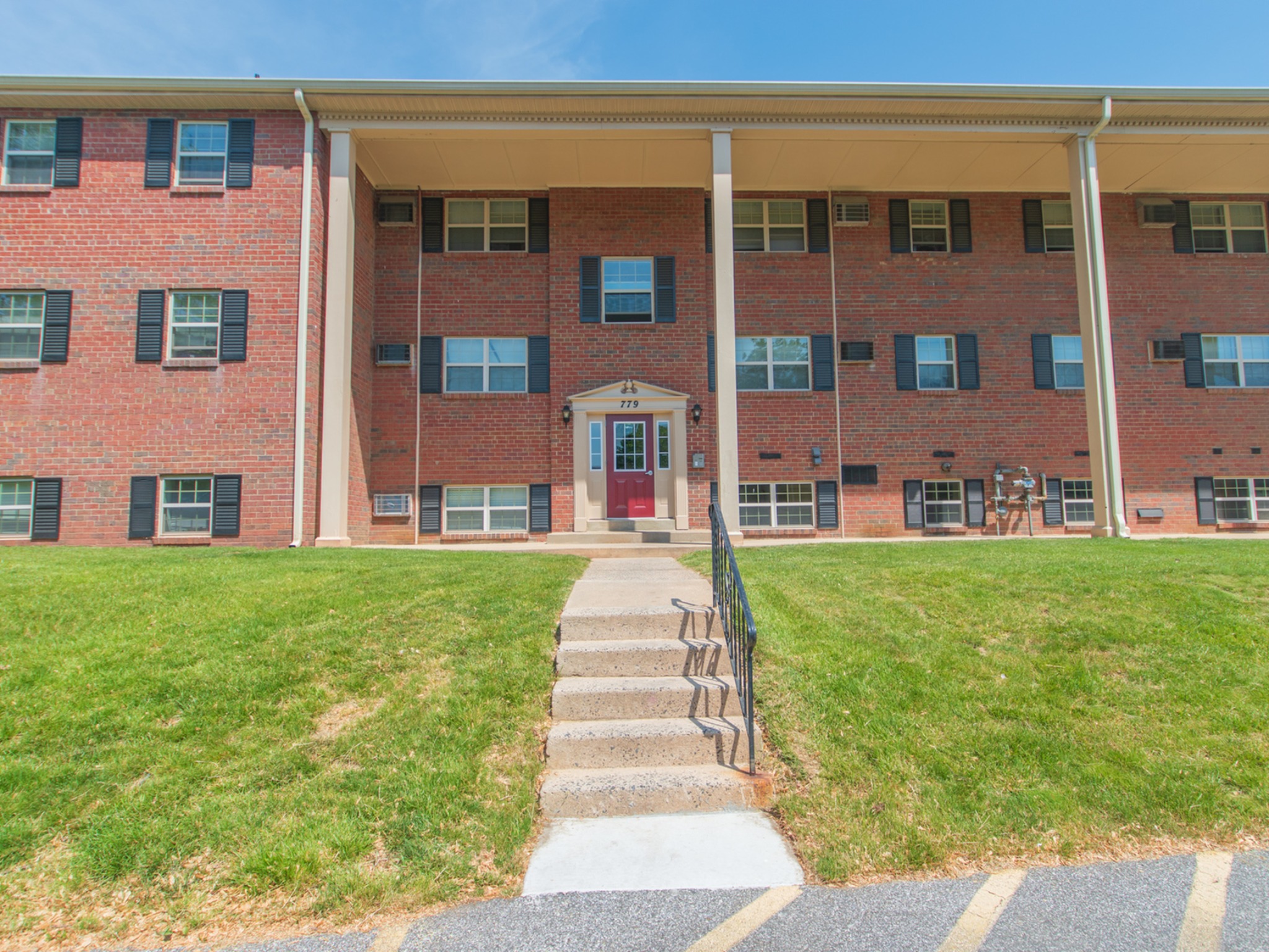 Apartment in Claymont DE Photos of Naamans Village Apartments