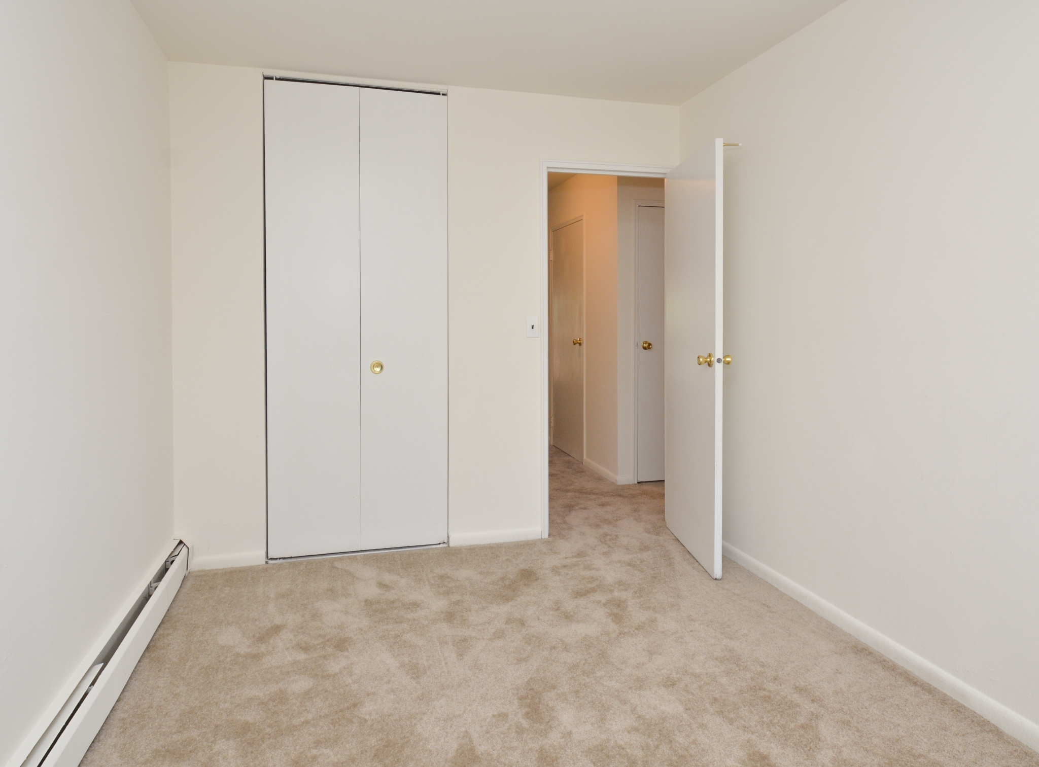 Luxurious Living Room | Apartment Homes in Dover, DE | Lake Club Apartments