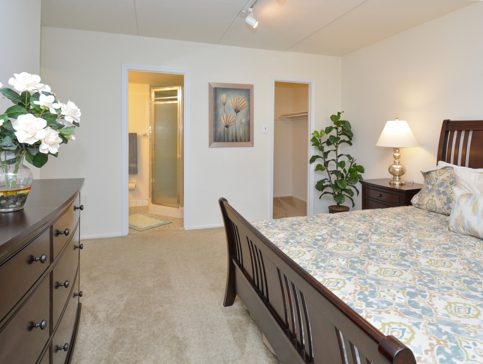 Norwood House Sample Bedroom with Closet and Bathroom View | Apartments In Downingtown