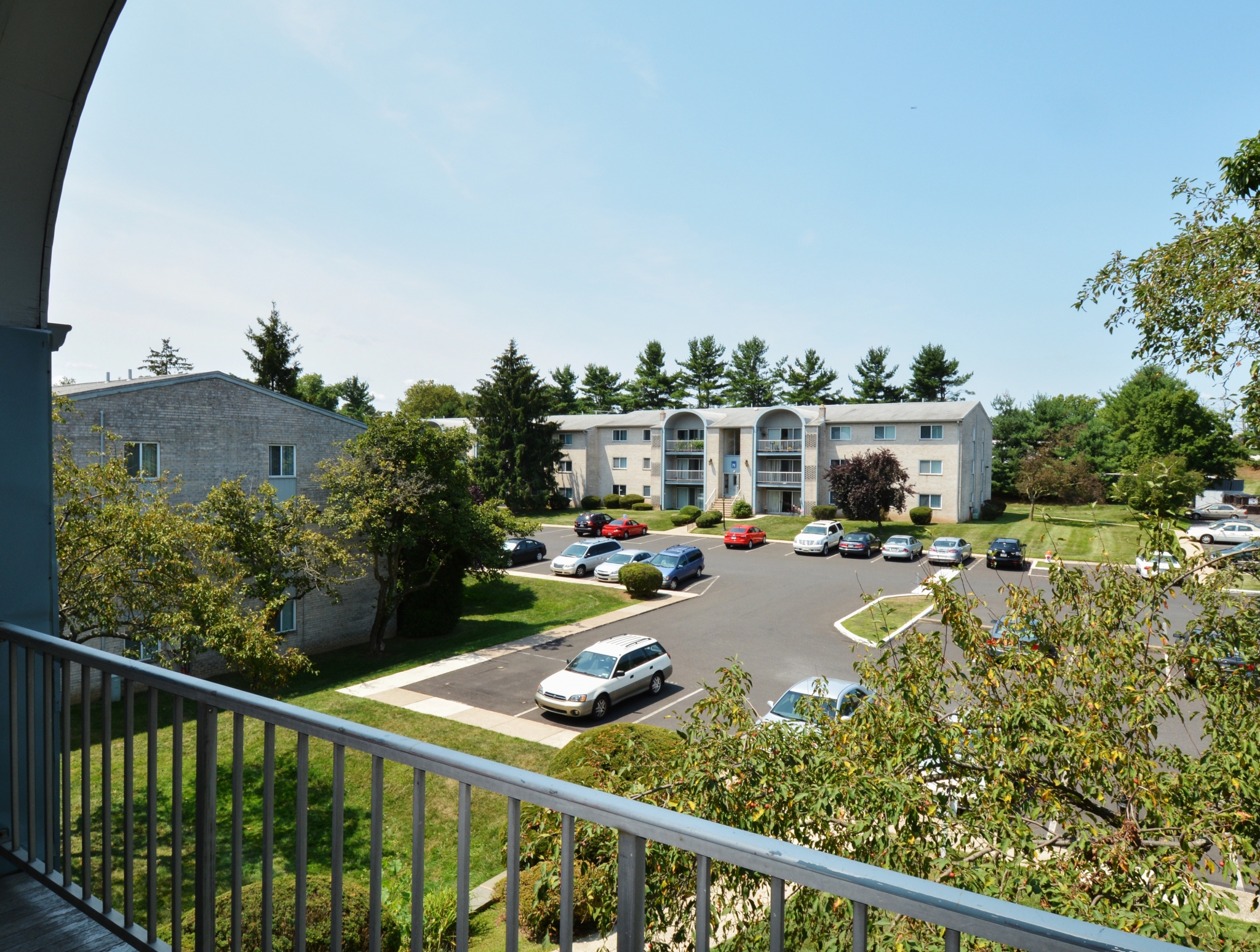 Spacious Apartment Balcony | Lansdale PA Apartments For Rent | Valley Stream Apartments