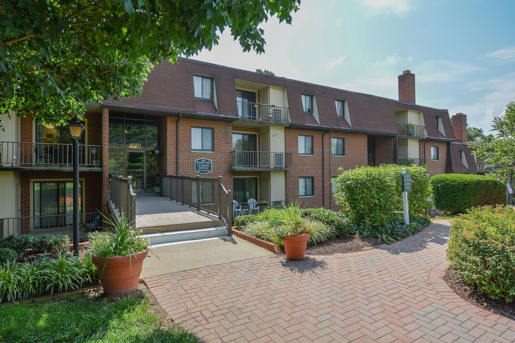 Fairway Park Green Welcome Sign | Apartments Near Wilmington DE