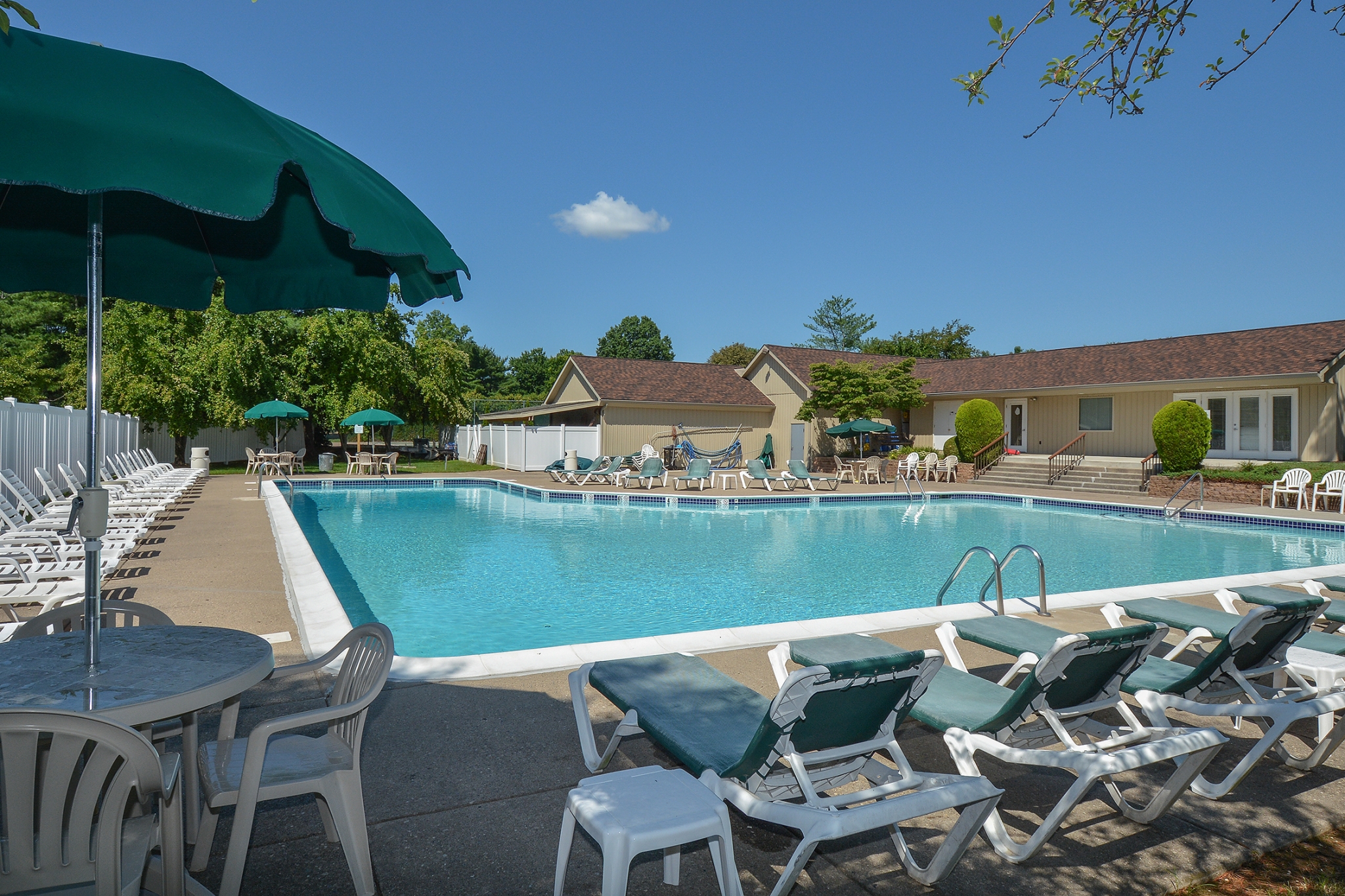Sparkling Pool | Langhorne PA Apartments | Summit Trace Apartments